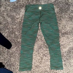 Lululemon crop leggings